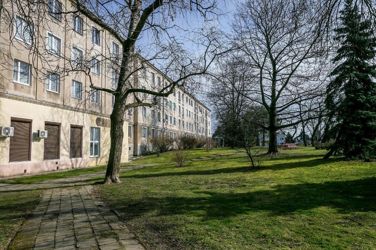 Апартаменти Apartament Stalowa Стальова-Воля Екстер'єр фото