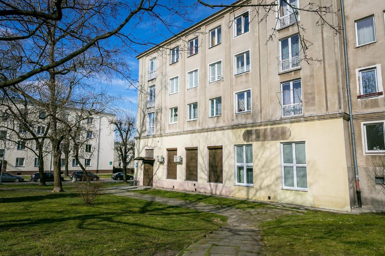 Апартаменти Apartament Stalowa Стальова-Воля Екстер'єр фото